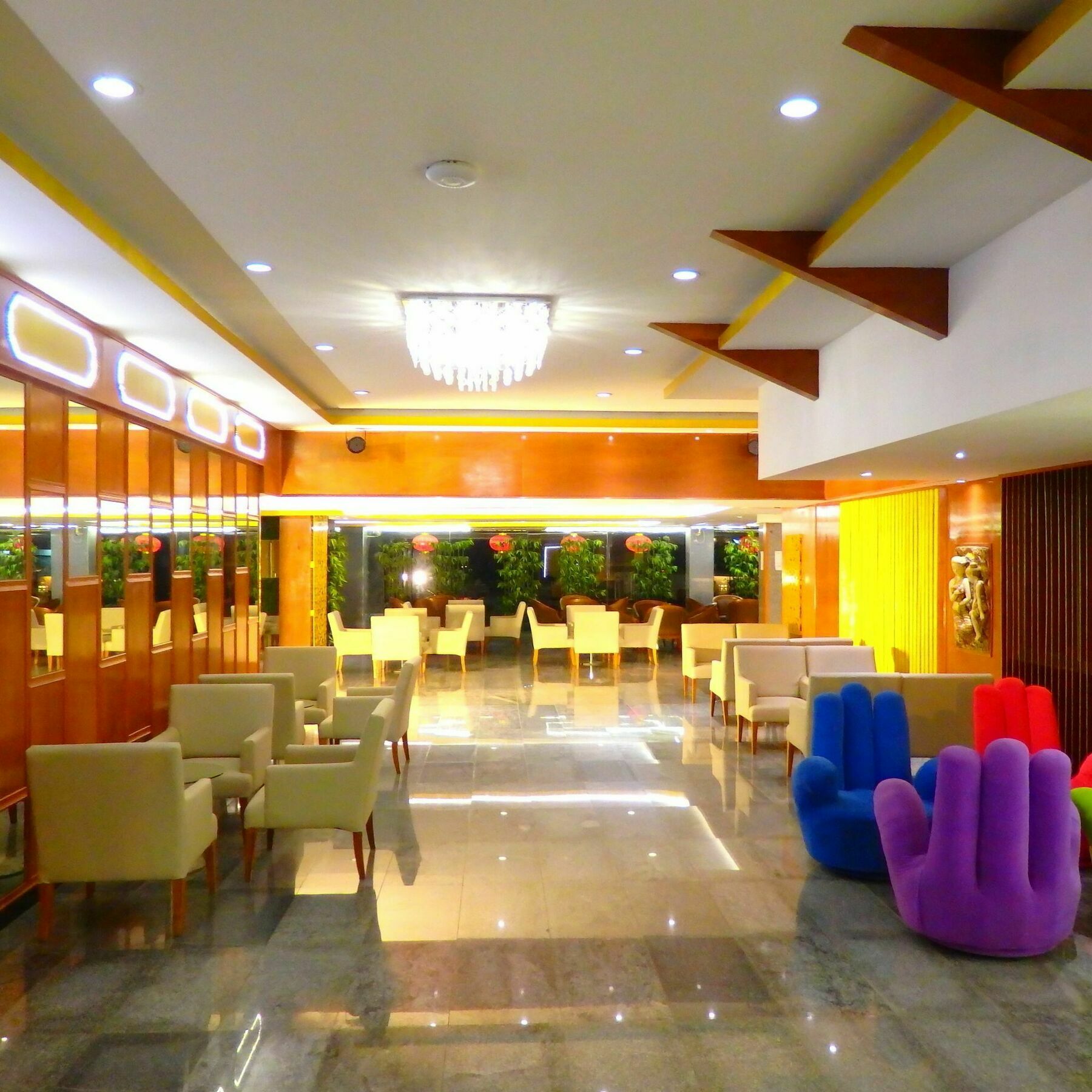 Pohseen Grand Palace Hotel Banguecoque Exterior foto